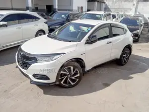Honda Vezel 1.5 Hybrid 2WD 2018 Pearl