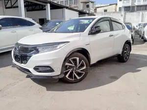 Honda Vezel 1.5 Hybrid 2WD 2018 Pearl