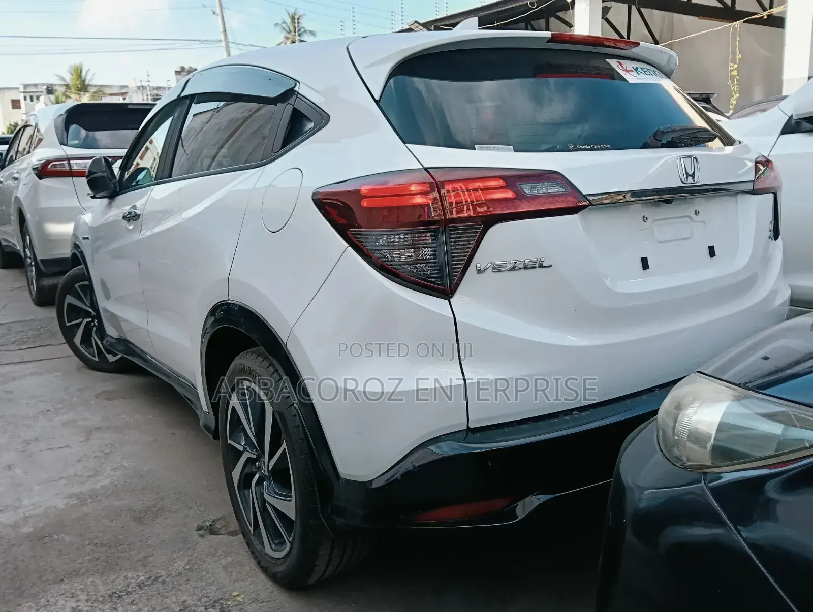 Honda Vezel 1.5 Hybrid 2WD 2018 Pearl