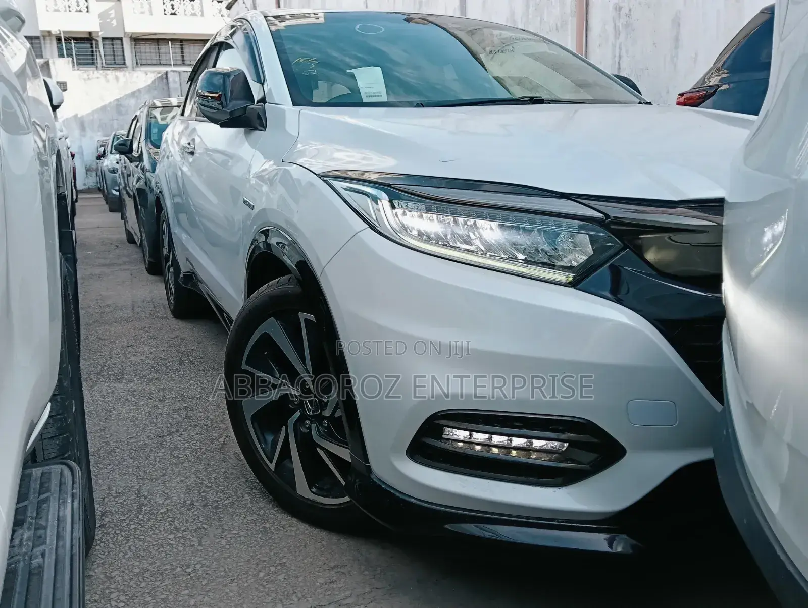 Honda Vezel 1.5 Hybrid 2WD 2018 Pearl