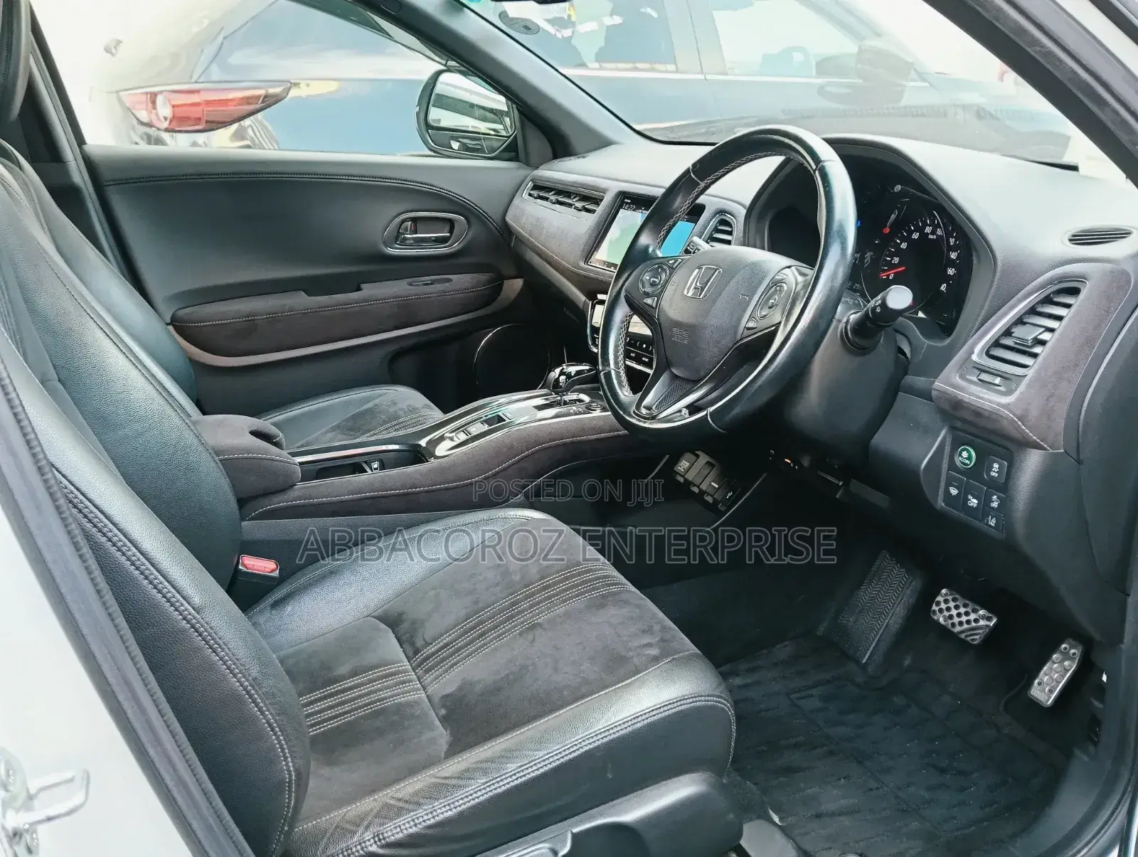 Honda Vezel 1.5 Hybrid 2WD 2018 Pearl