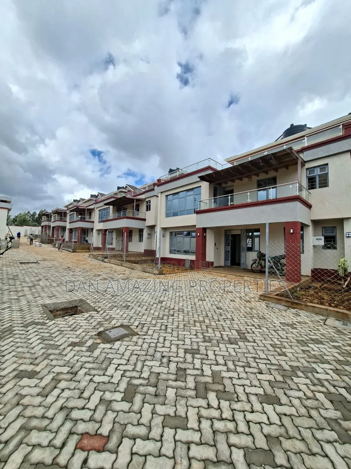 5bdrm Maisonette in Kamangu, Karai for rent
