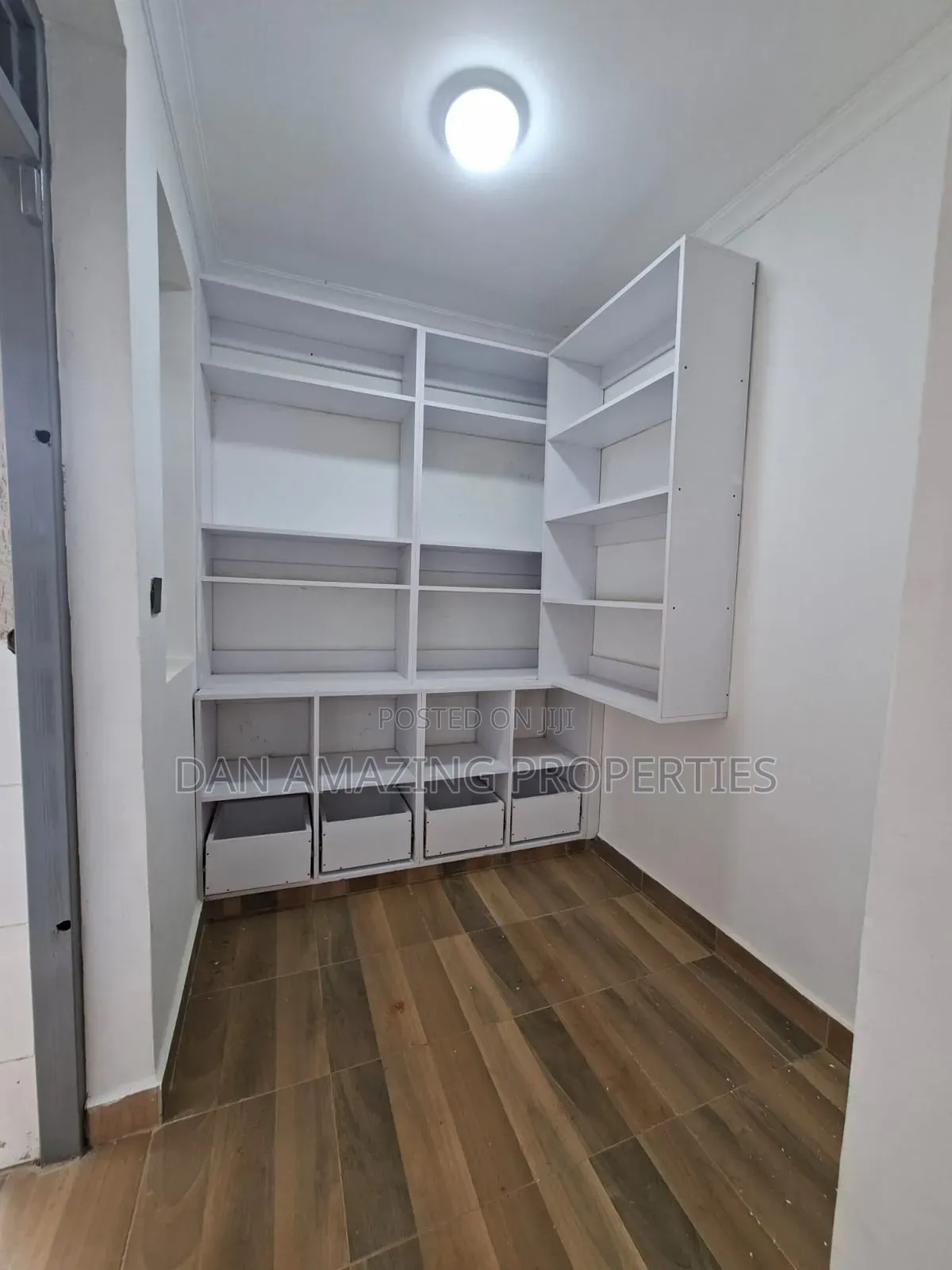 5bdrm Maisonette in Kamangu, Karai for rent