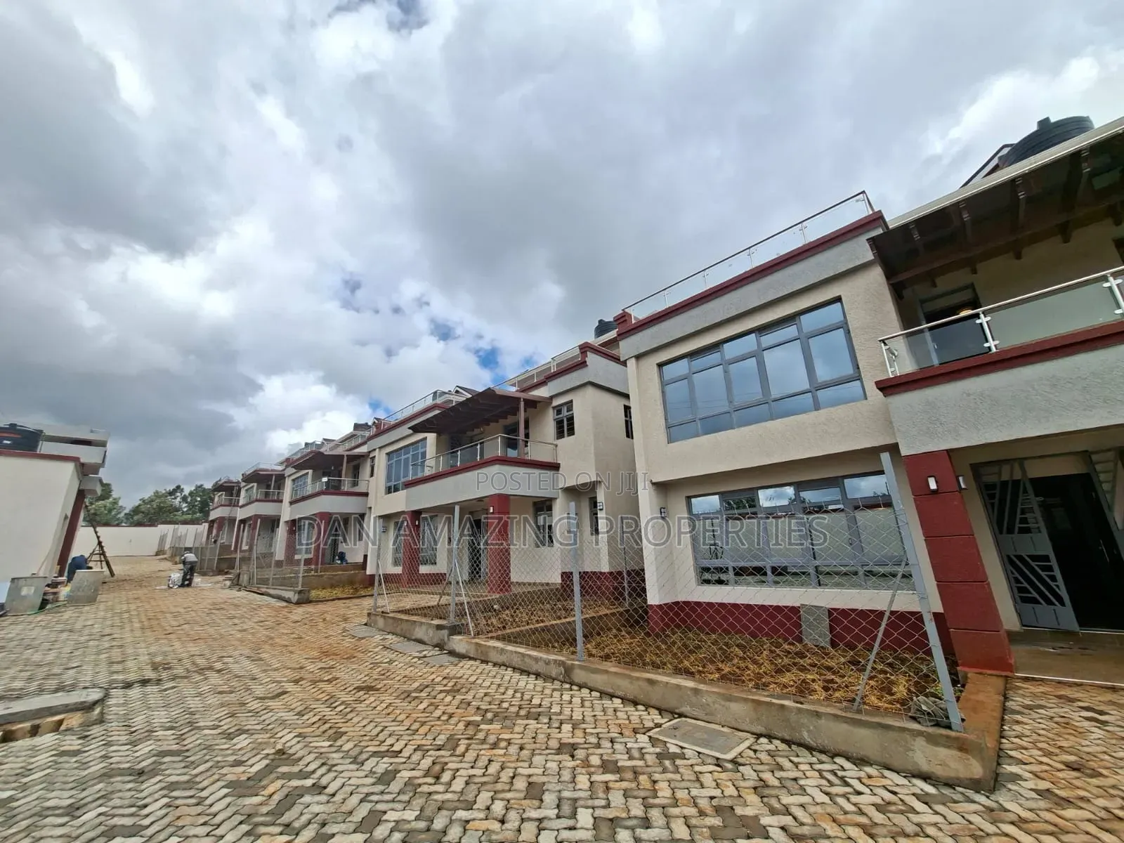 5bdrm Maisonette in Kamangu, Karai for rent