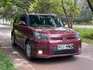 Toyota Corolla Rumion Hatchback 1.8 FWD 2009 Maroon