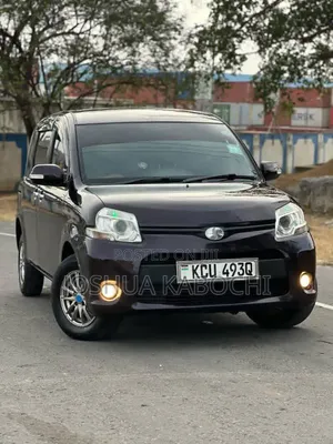 Toyota Sienta 1.5 FWD 2012 Black