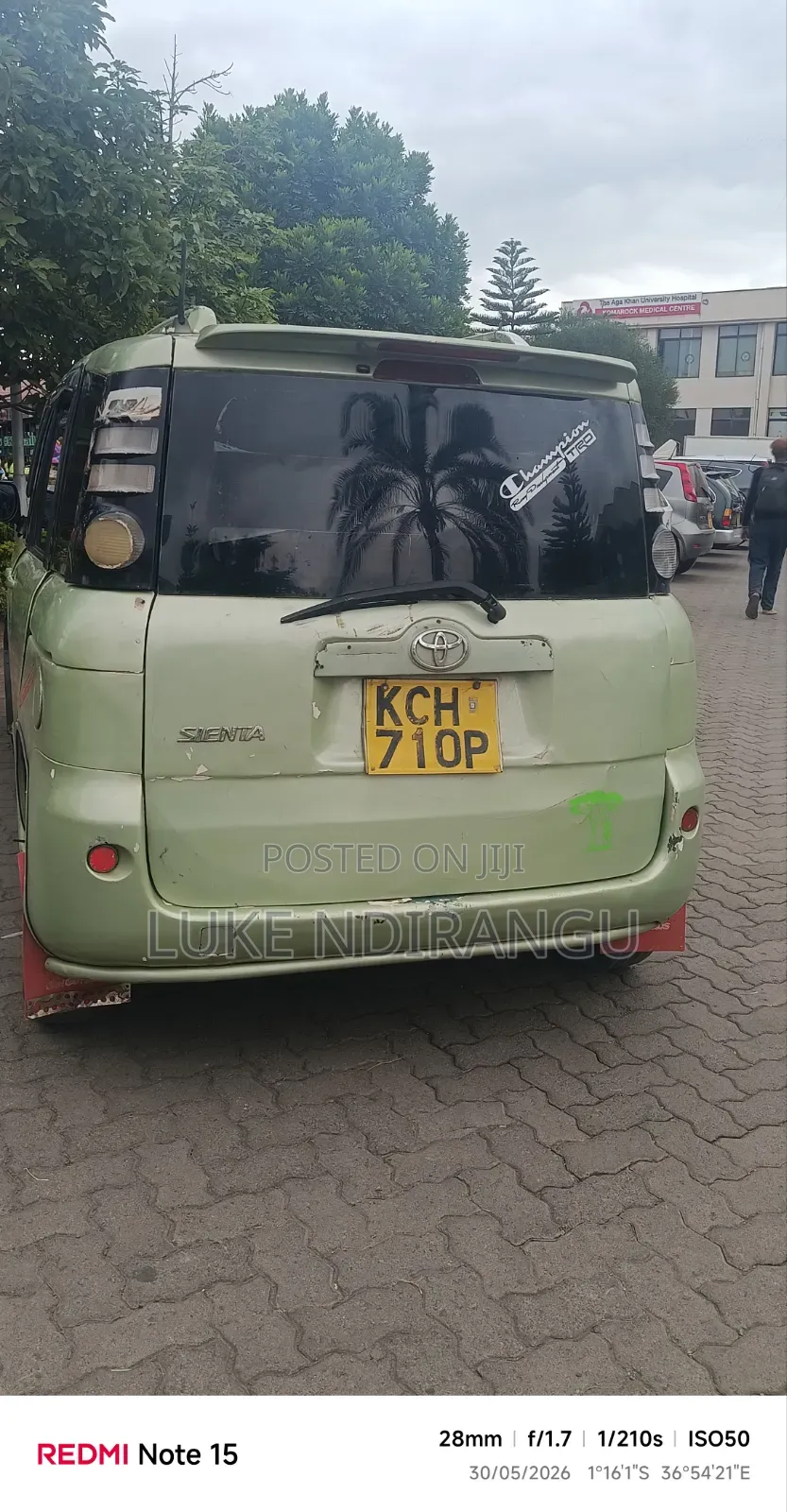 Toyota Sienta 2012 Green