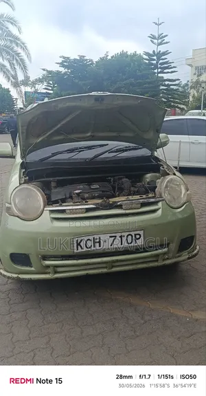 Toyota Sienta 2012 Green