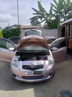 Toyota Vitz 1.0 FWD 5dr 2007 Pink