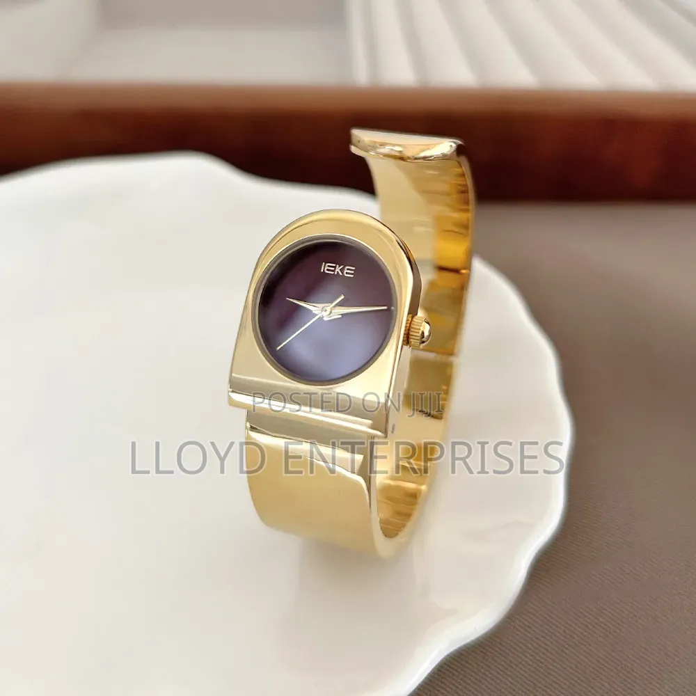 Ieke Ladies Bracelet Watch 