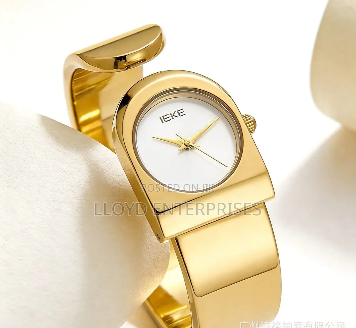 Ieke Ladies Bracelet Watch 