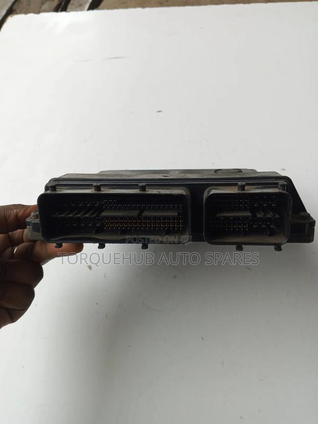 Toyota Rumion 2006 Engine Control Unit - thumbnail 2