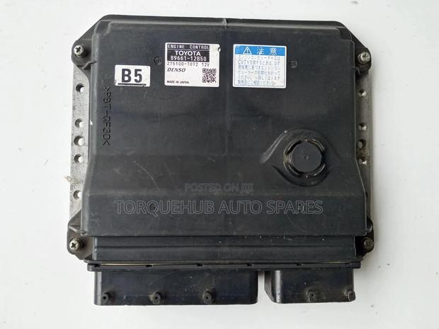 Toyota Auris 2007 Engine Control Unit