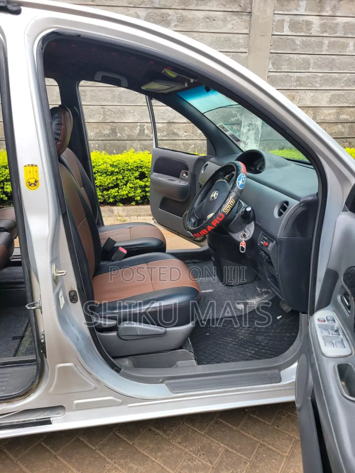 Toyota Sienta 2012 Silver