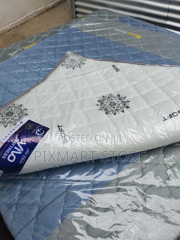 Durable Memory Foam Topper for 6 by 6 Bed - main view