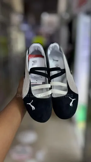 Ladies Puma Bailey