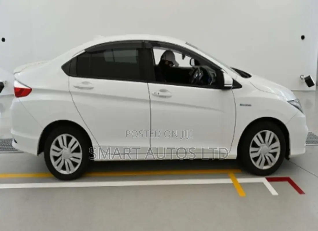 Honda Grace 1.5 Hybrid FWD 2019 Pearl
