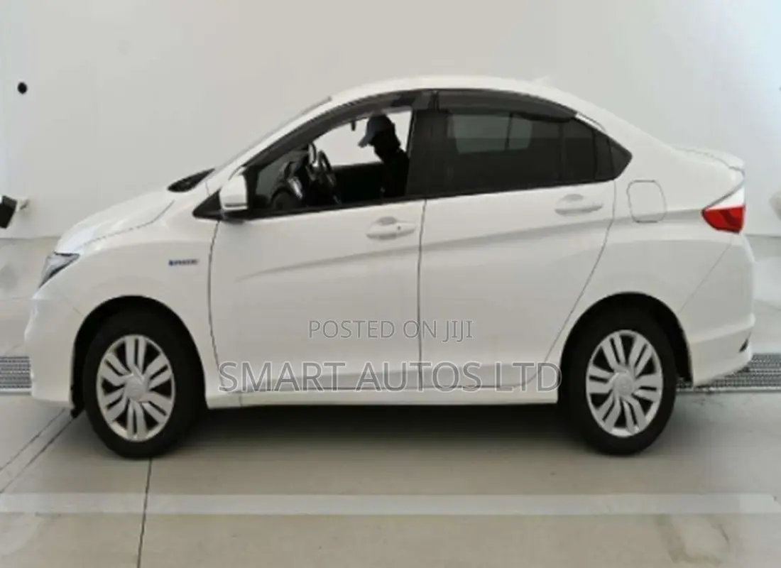 Honda Grace 1.5 Hybrid FWD 2019 Pearl