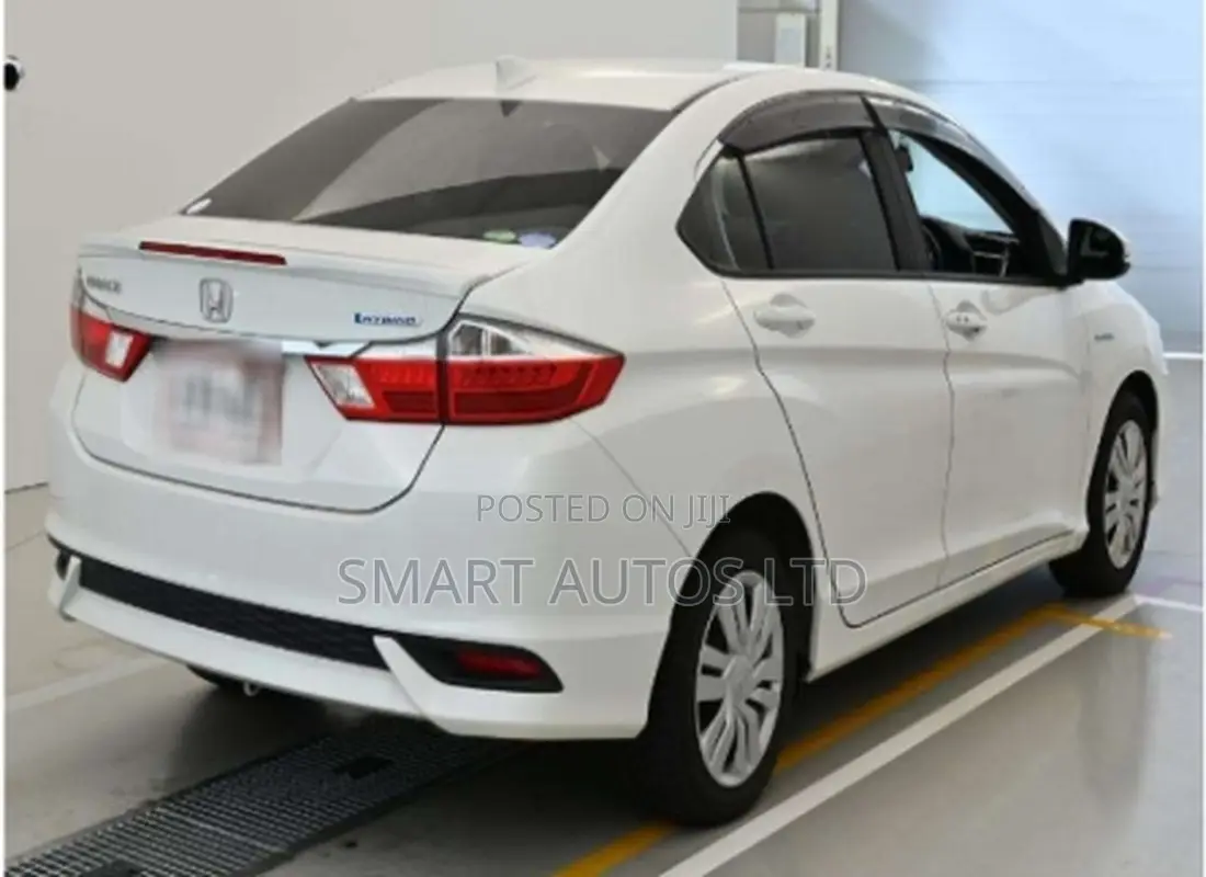 Honda Grace 1.5 Hybrid FWD 2019 Pearl
