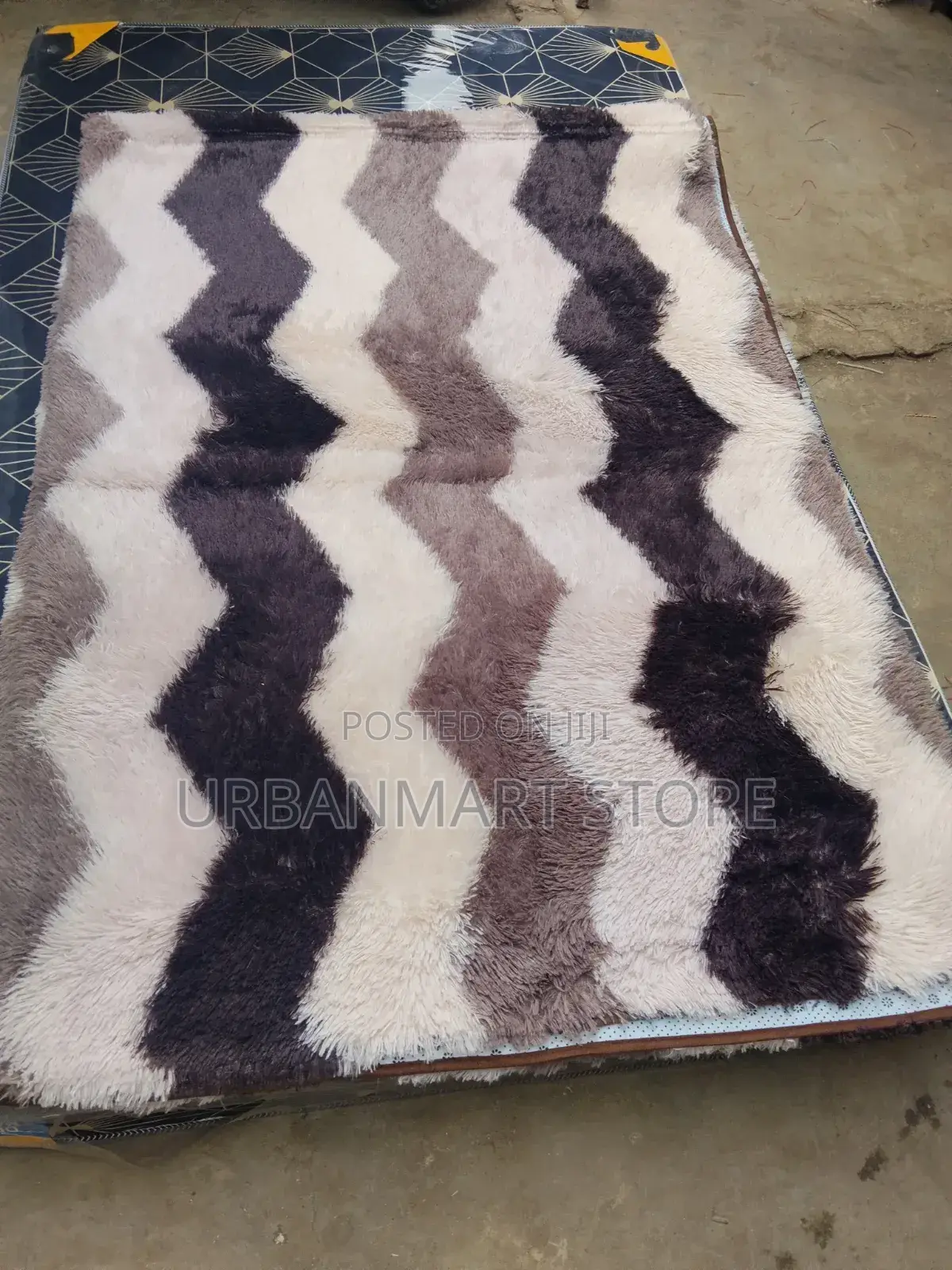 Fluffy 7 by 10 Carpet Available in Different Colours