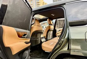 Lexus LX 600 2022 Green