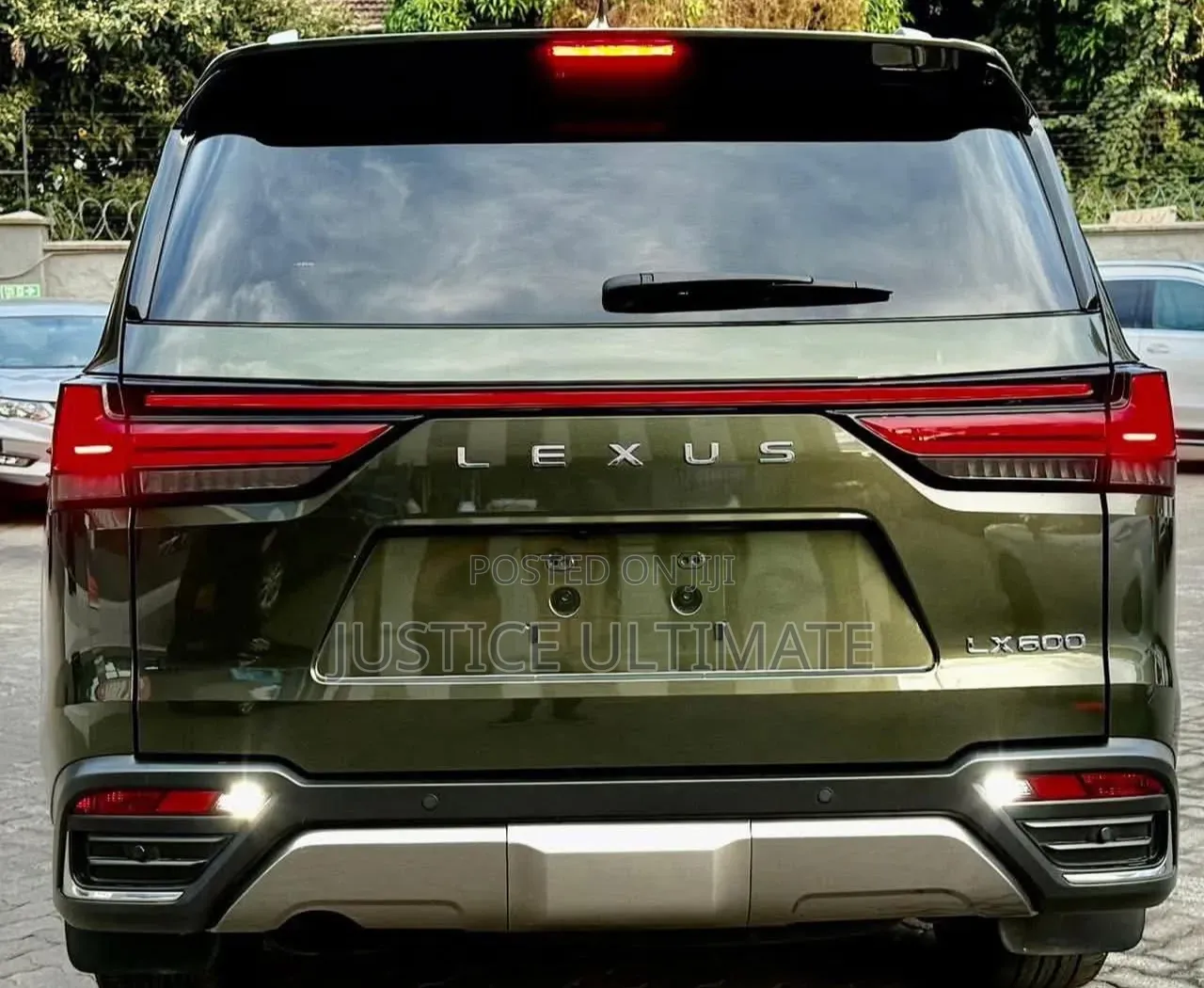 Lexus LX 600 2022 Green