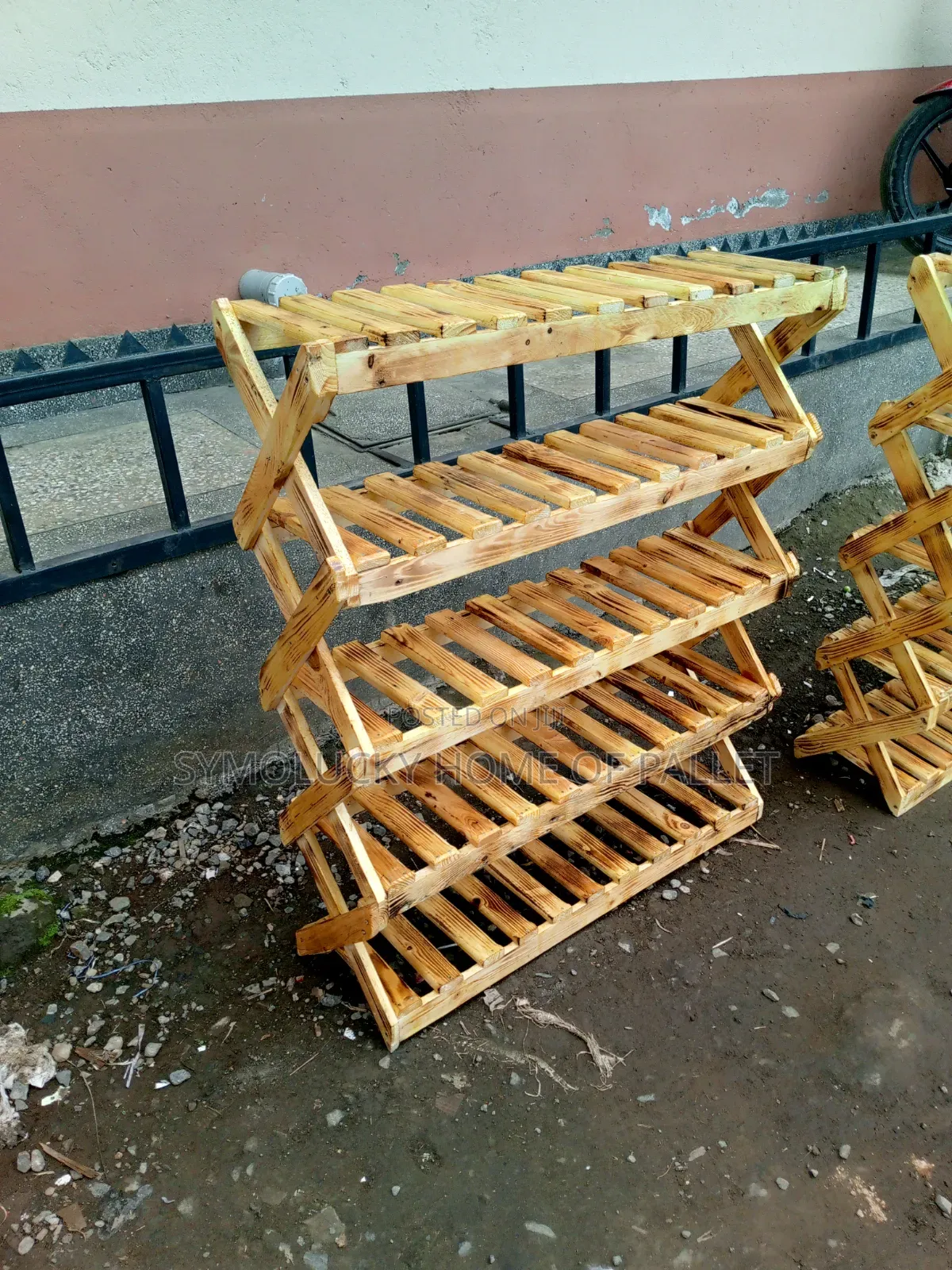 Blazed Shoes Rack Pallet -