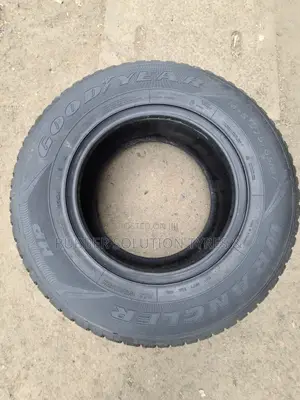 275 /65 R17 Goodyear Tyres Wrangler H/P All-Weather Condition