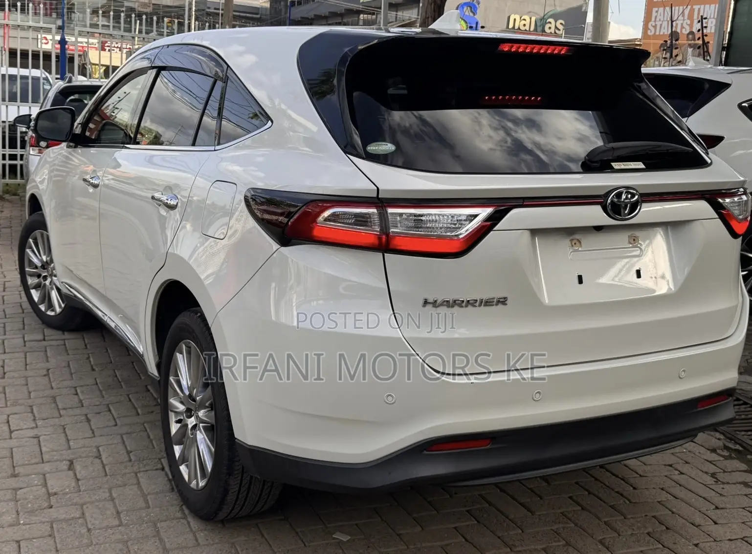 Toyota Harrier 2.0 2019 White