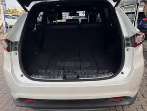 Toyota Harrier 2.0 2019 White