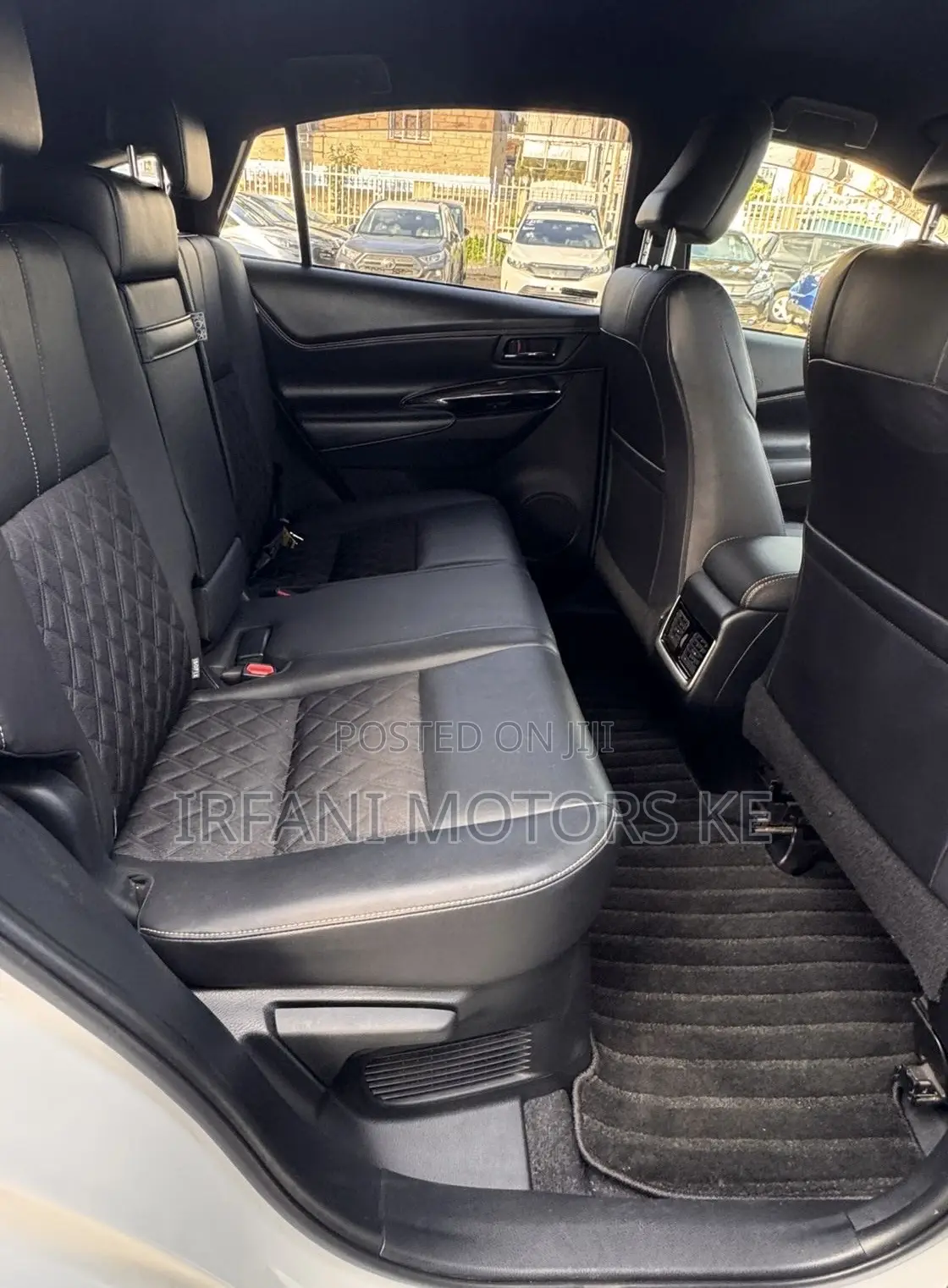 Toyota Harrier 2.0 2019 White