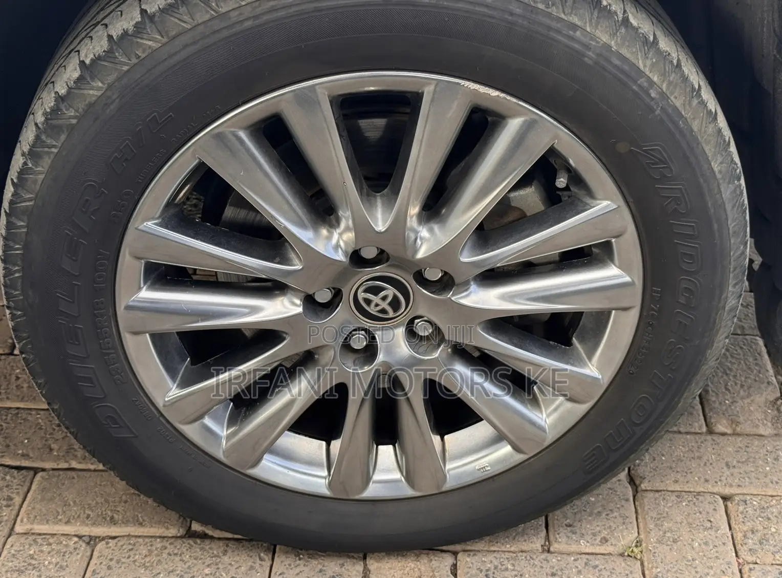 Toyota Harrier 2.0 2019 White