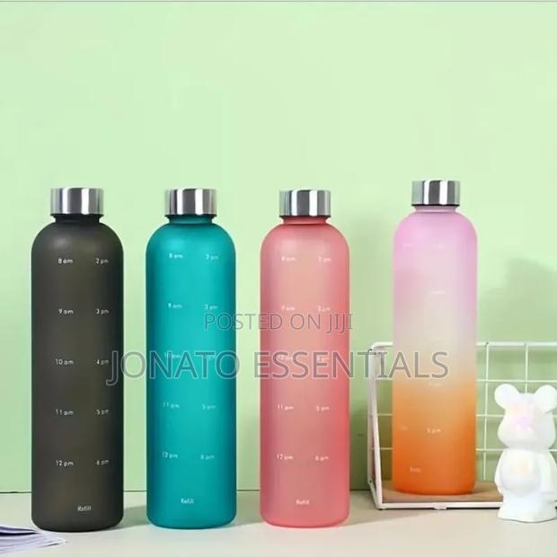 Gradient Motivational Water Bottle With Time Marker 1l - thumbnail 3