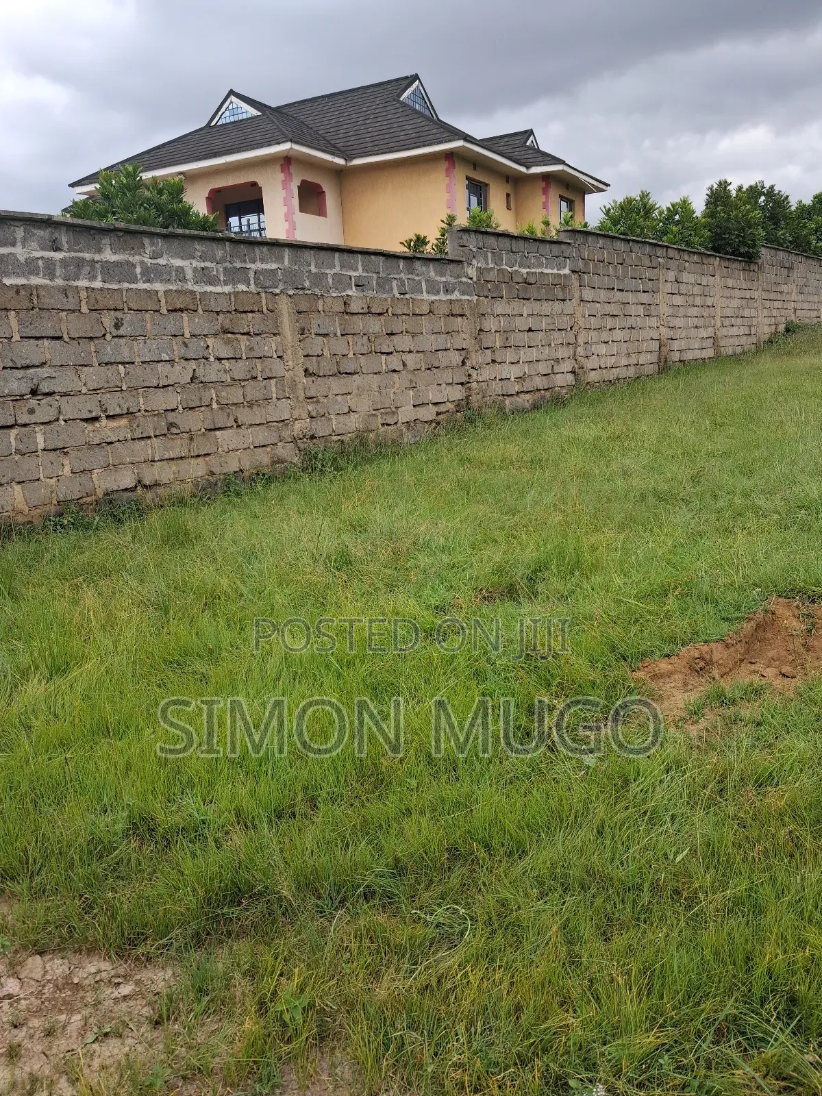 Membly Pavilion Court Well Drained Murrum Soil 1/4 Acre Ready Title