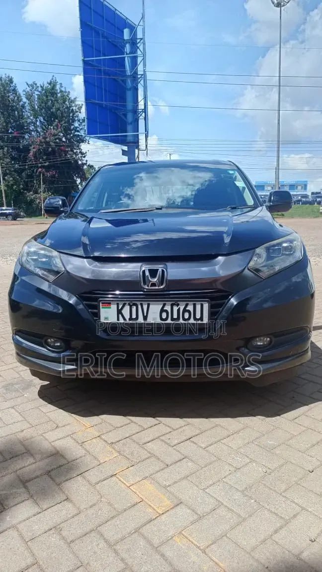 Honda Vezel 2018 Matt Black