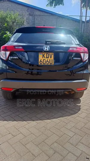 Honda Vezel 2018 Matt Black