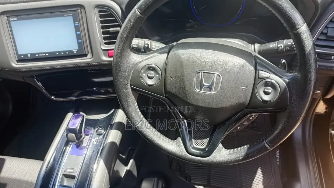 Honda Vezel 2018 Matt Black