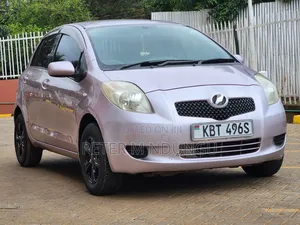 Toyota Vitz 2005 Pink