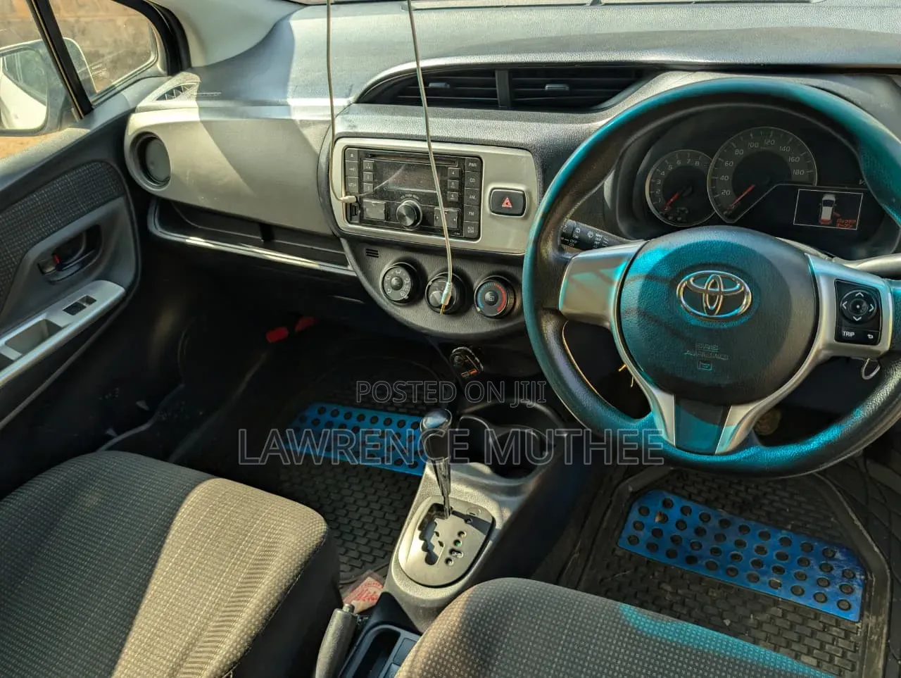 Toyota Vitz 2015 White