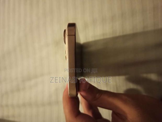 Apple iPhone 16 Pro Max 256 GB Gold - thumbnail 7