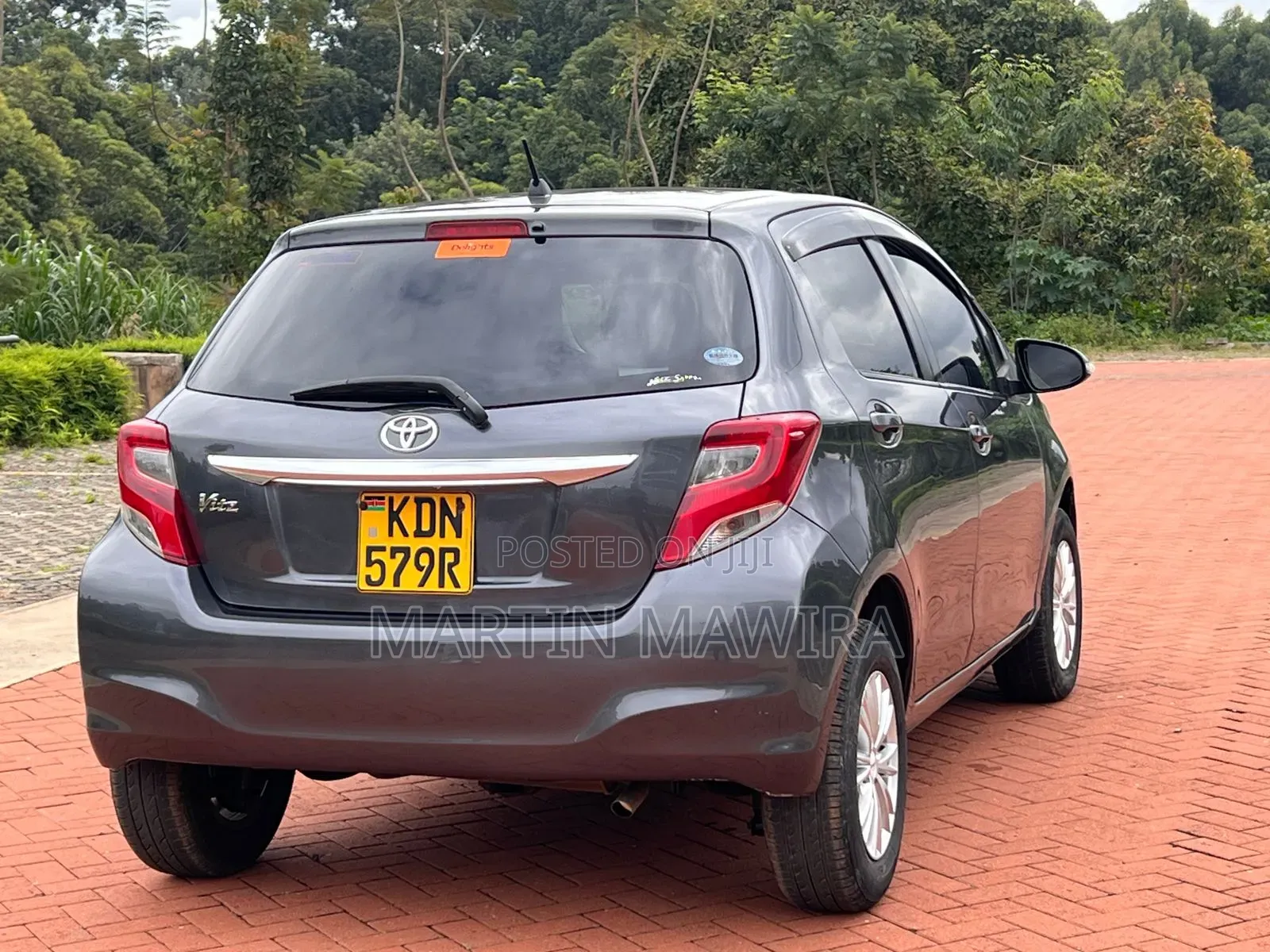 Toyota Vitz 2016 Gray