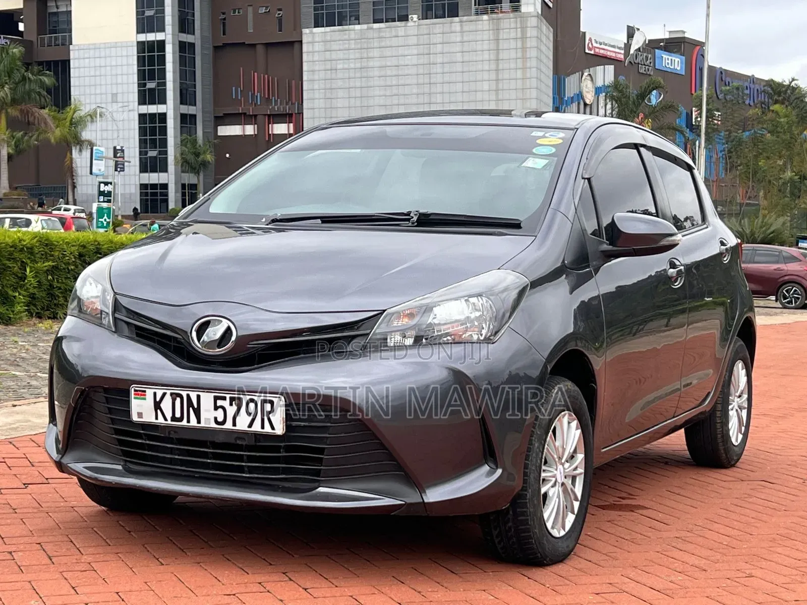 Toyota Vitz 2016 Gray
