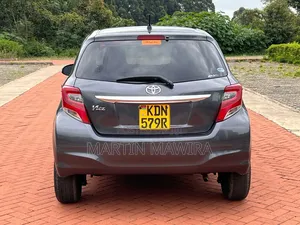 Toyota Vitz 2016 Gray