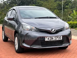 Toyota Vitz 2016 Gray