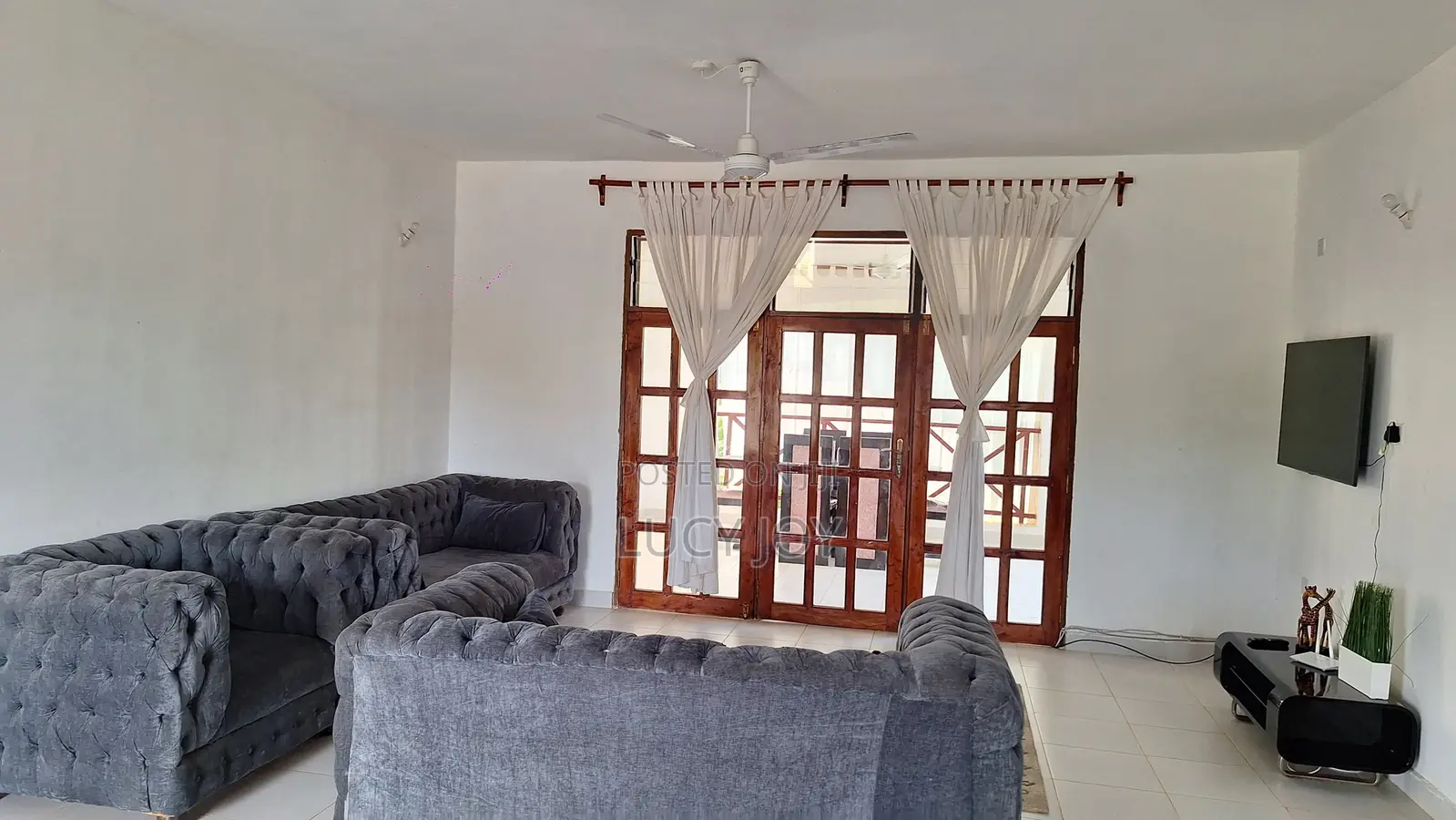 2 Bedroom Airbnb Apartments