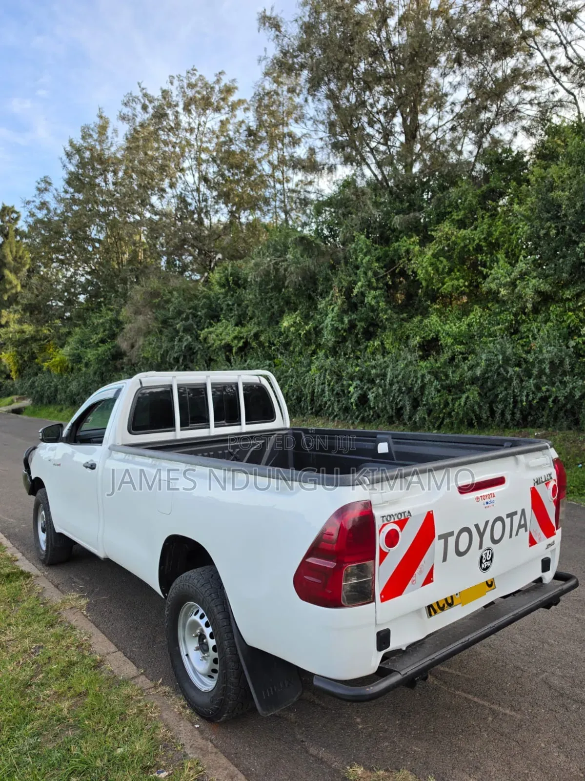 Toyota Hilux 2019 White