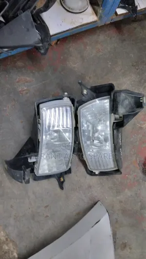 Wish 2005 Fog Lights With Covers