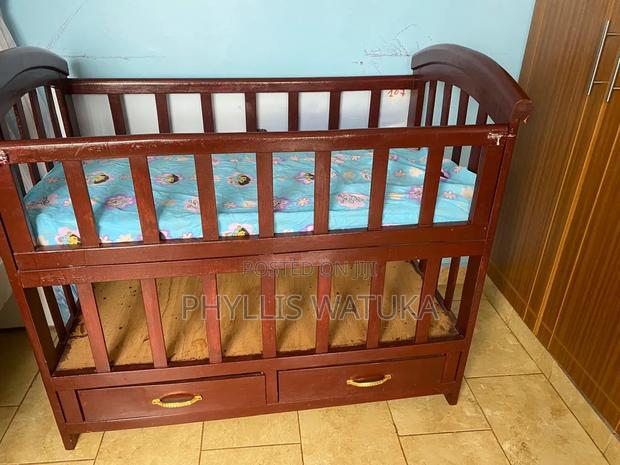 Baby Cot For Sale With Mattress And Bedsheets
