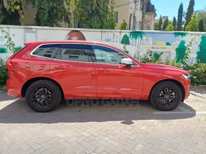 Volvo XC60 2024 Red