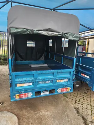 Bomba 250cc 2024 Blue